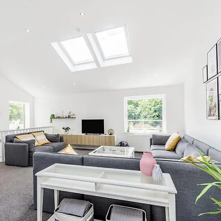 High Trees View - * 纳尔斯伯勒